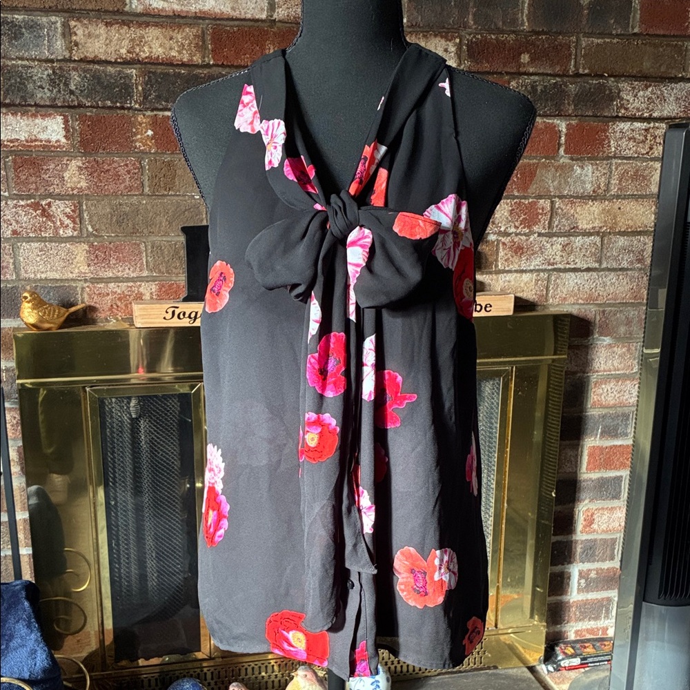 Worthington Black Floral Sleeveless Blouse #B